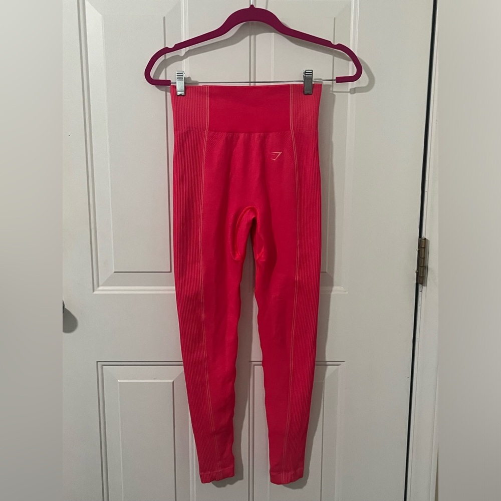 🦈 LIKE NEW Gymshark Ultra Seamless Leggings - Neon Pink - Sz Medium